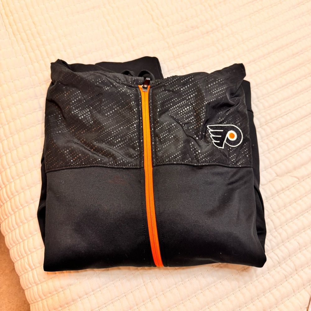 NHL Philadelphia Flyers Black and Orange Zip up hooded jacket.  Size XL